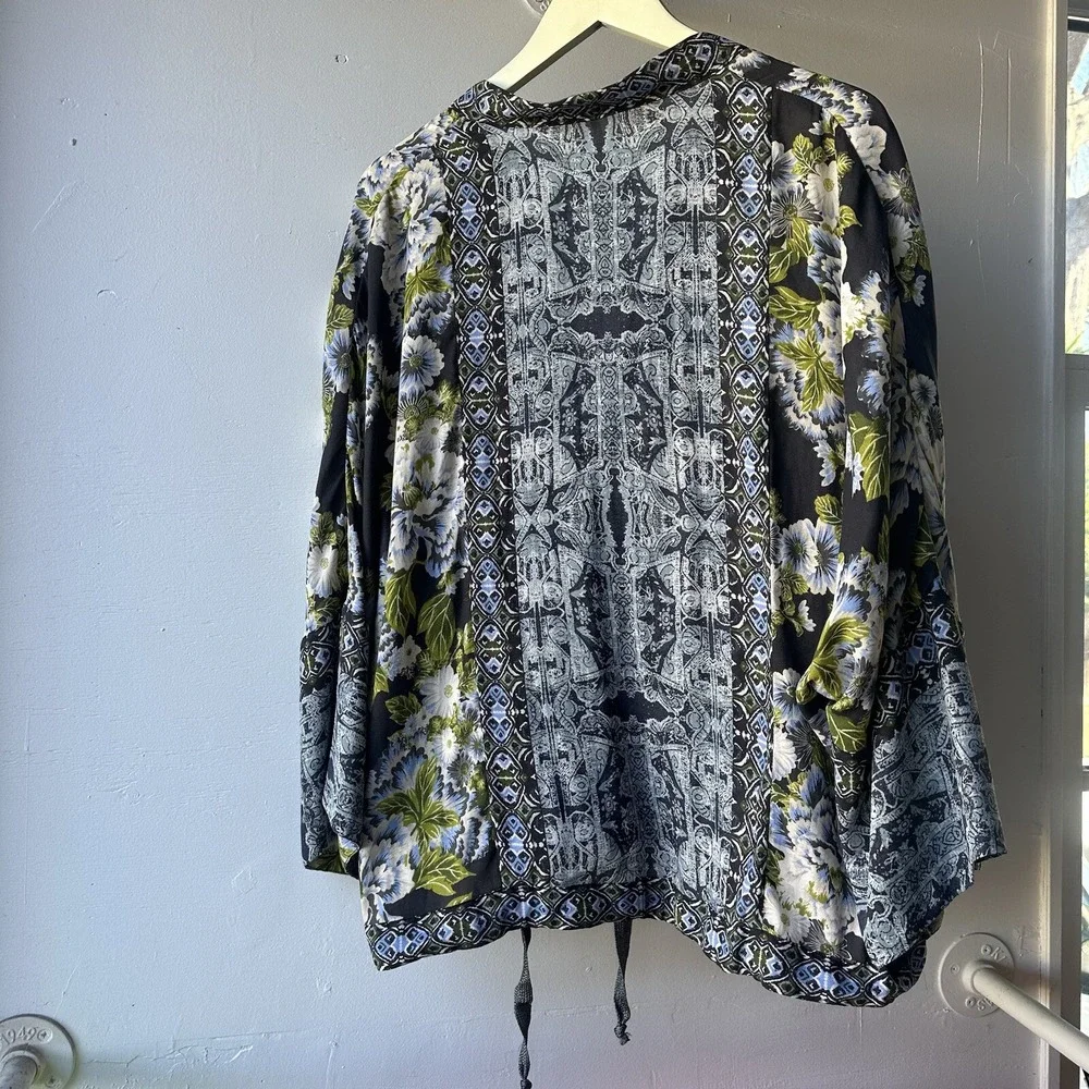 Free People Wildflower Kimono 3/4 Sleeve Zip Front Top Size‎ XS/S